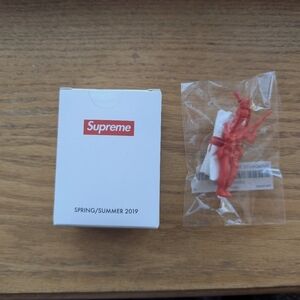 NWT Supreme Shower Cap and Parachute Man Toy
